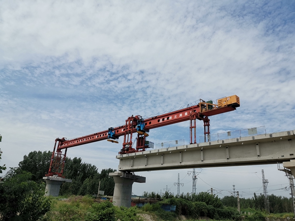 淄博180吨铁路架桥机