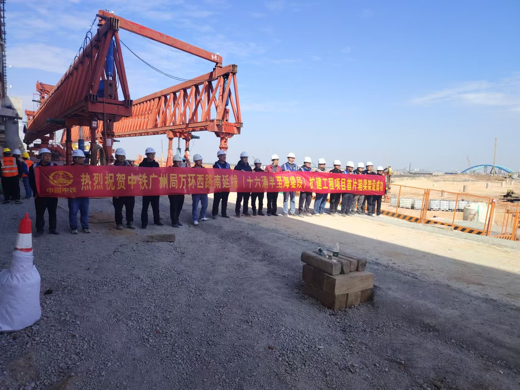 湖北架桥机租赁厂家 可燃易爆气体火灾的处理办法