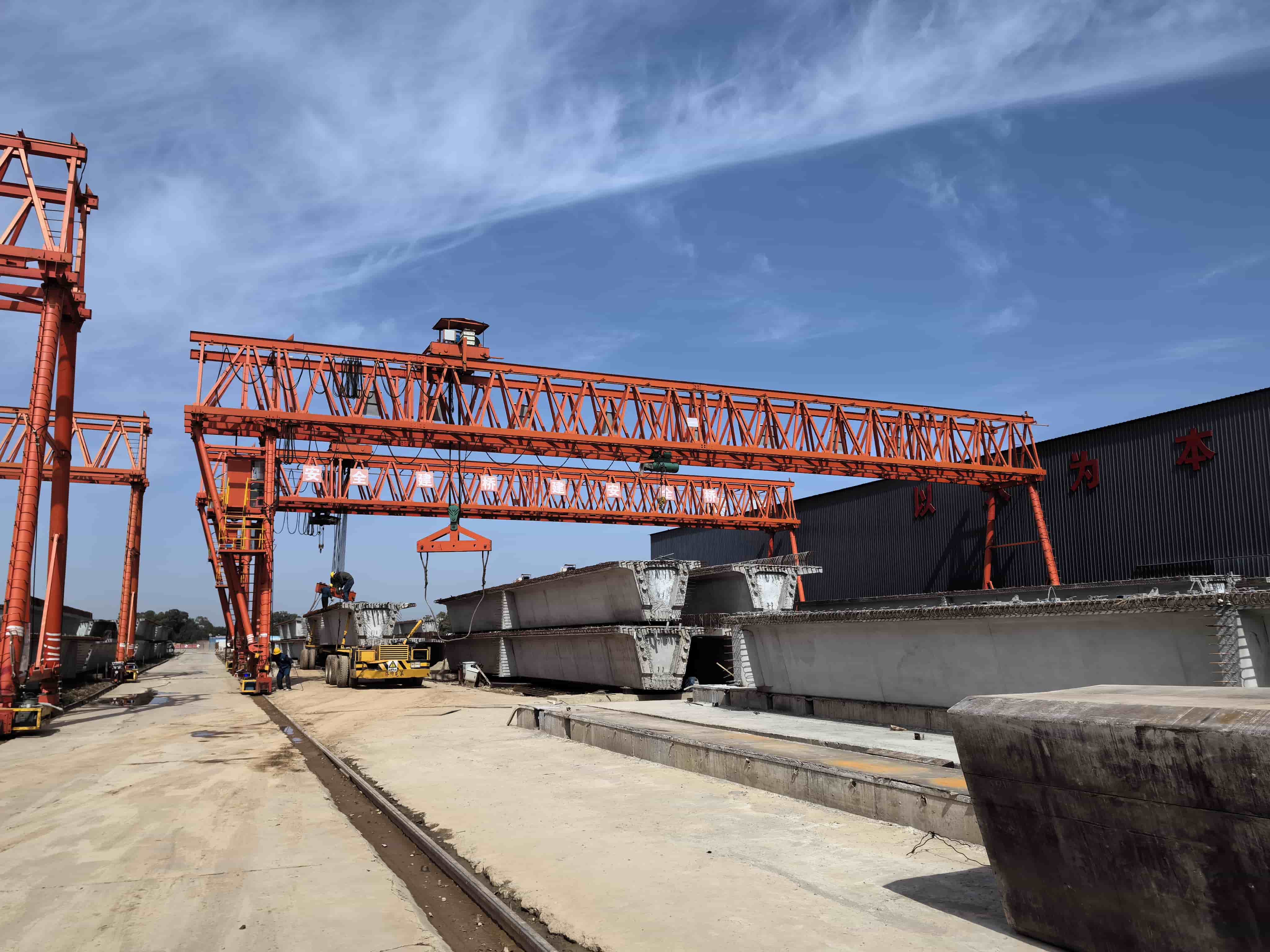 湖北宜昌集装箱龙门起重机厂家 集装箱龙门起重机小车驱动革新：从机械传动到智能控制的实践演进